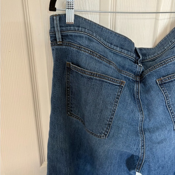 Ann Taylor The Girlfriend Jean with Pearl Accents | Size 16 | Classic w/ a Twist - Picture 12 of 14